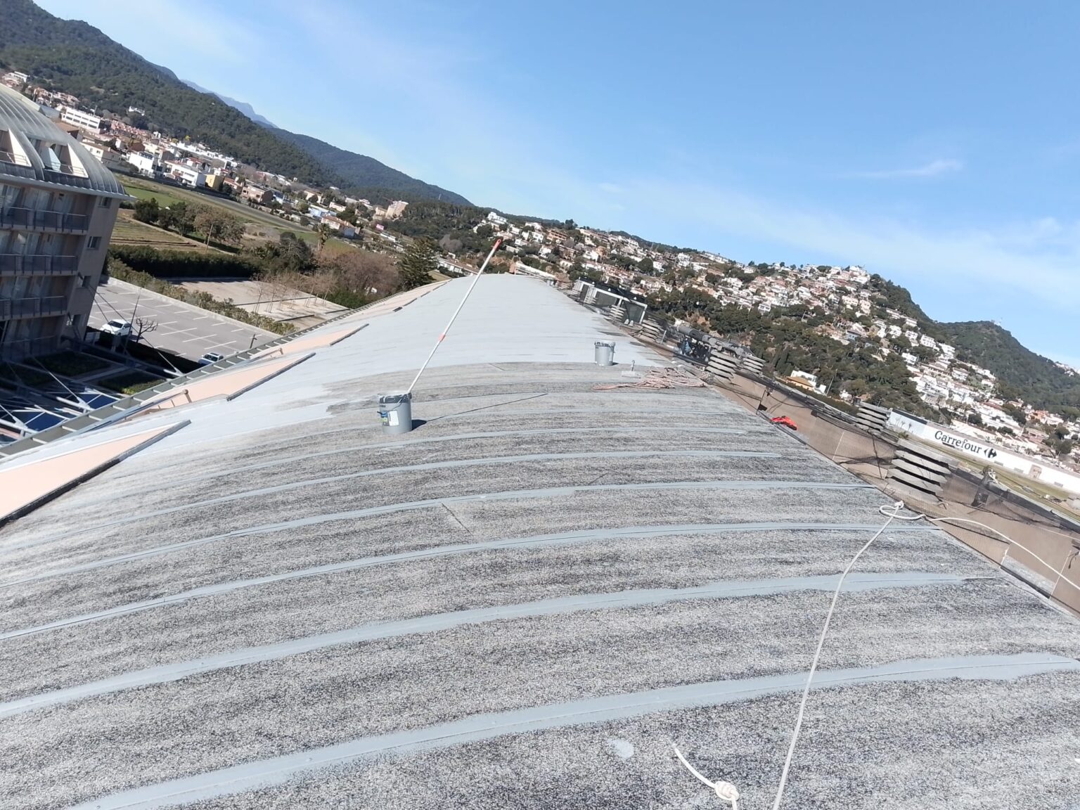 Mantenimiento preventivo de edificios mediante técnicas de acceso por cuerda
